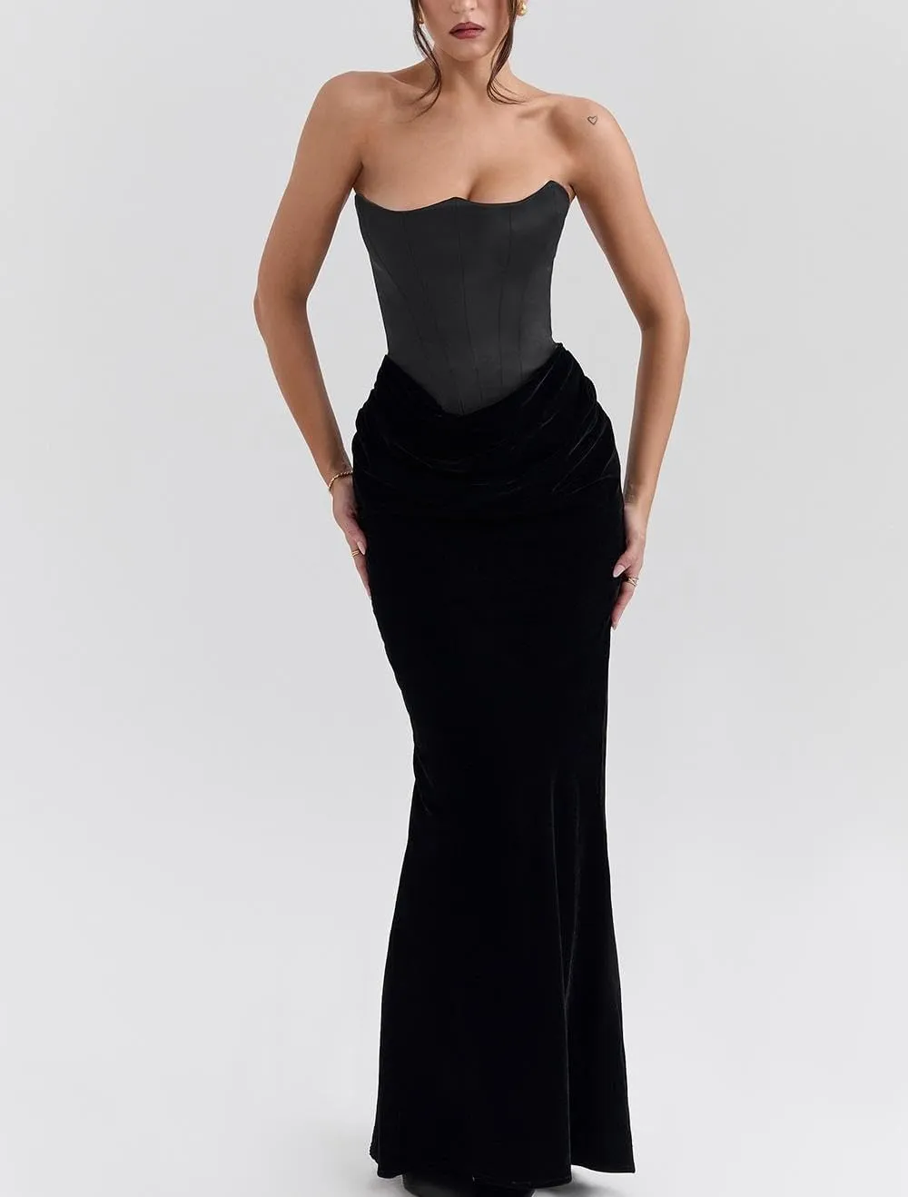 Catalpalev Women's Sexy Fishbone Plunge Slim Backless Temperament Velvet Gowns Bridesmaid Dresses Prom Dresses